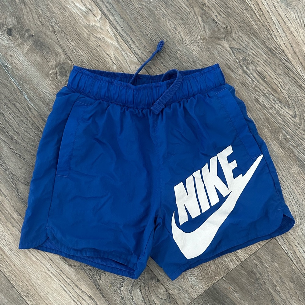 Nike kids blue basketball shorts size XS 5 6